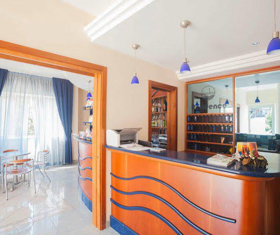 Residence Danubio San Benedetto del Tronto Esterno foto