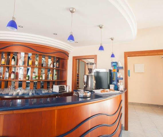 Residence Danubio San Benedetto del Tronto Esterno foto